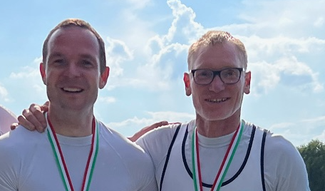 Foto Sieger Masterschampionat 2024 Rudern im Männer-Doppelzweier Stefan Hettwer und Jan Heise